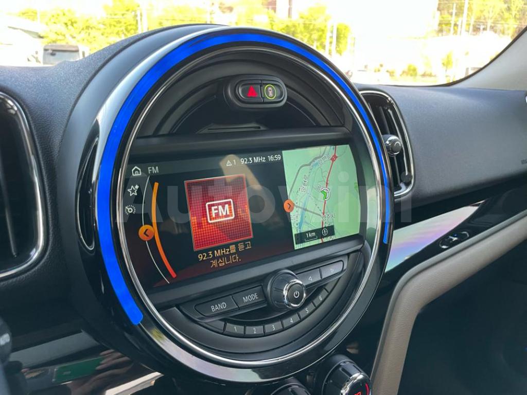2017 MINI COOPER COUNTRYMAN D ALL4 2.0 HIGH TRIM - 13
