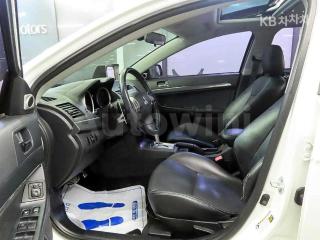 JE3AB66U2AU200216 2010 MITSUBISHI LANCER 2.0 DYNAMIC-5