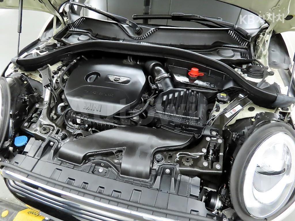 2017 MINI COOPER CLUBMAN D 2.0 일반형(09~) - 19