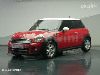 WMWSU3107CT203321 2012 MINI COOPER 1.6 SE-1