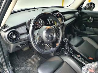 2017 MINI COOPER D 1.5 미드 - 11