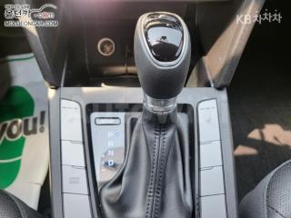 2019 HYUNDAI AVANTE AD ELANTRA 1.6 GDI STYLE - 10