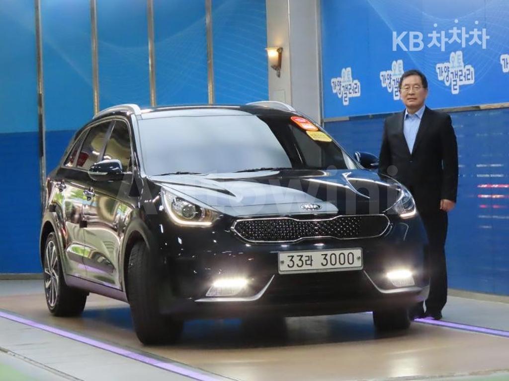 2018 KIA NIRO 1.6 PRESTIGE - 1