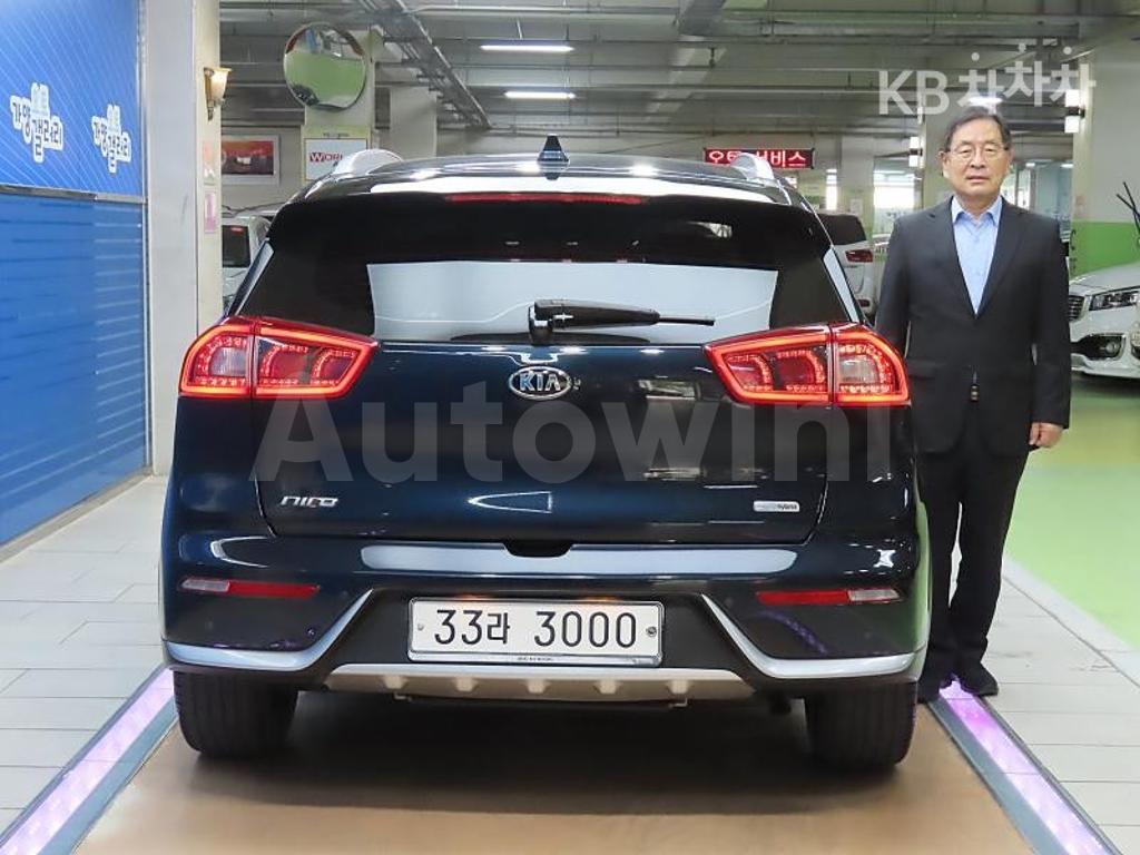 2018 KIA NIRO 1.6 PRESTIGE - 4