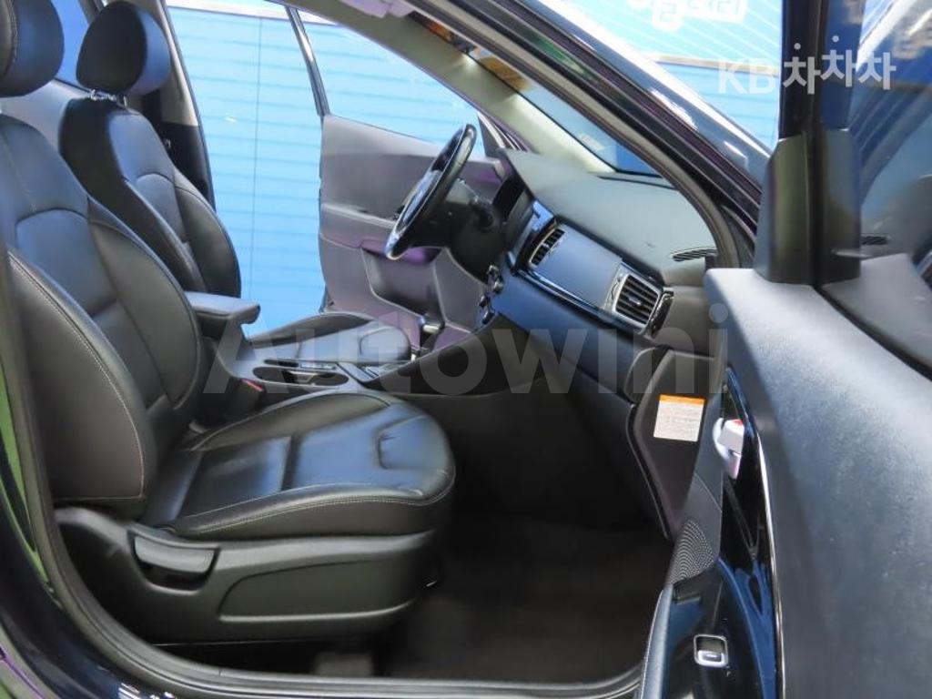 2018 KIA NIRO 1.6 PRESTIGE - 12