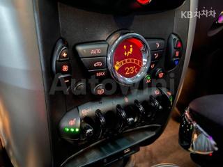 2015 MINI COOPER COUNTRYMAN D ALL4 2.0 BASIC - 17