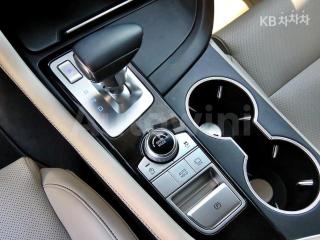2019 GENESIS G70 2.0T AWD ADVANCED - 11
