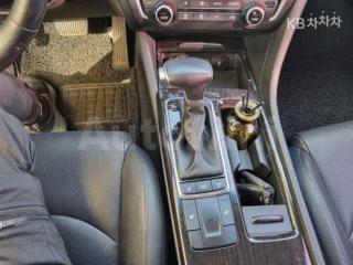 2016 KIA K5 2ND GEN OPTIMA 1.7 DIESEL MX PRESTIGE - 9