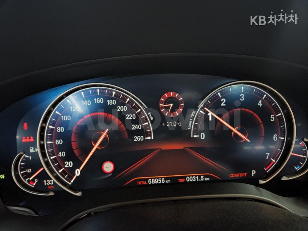 2017 BMW  5SERIES G30  530I XDRIVE M SPORT - 7