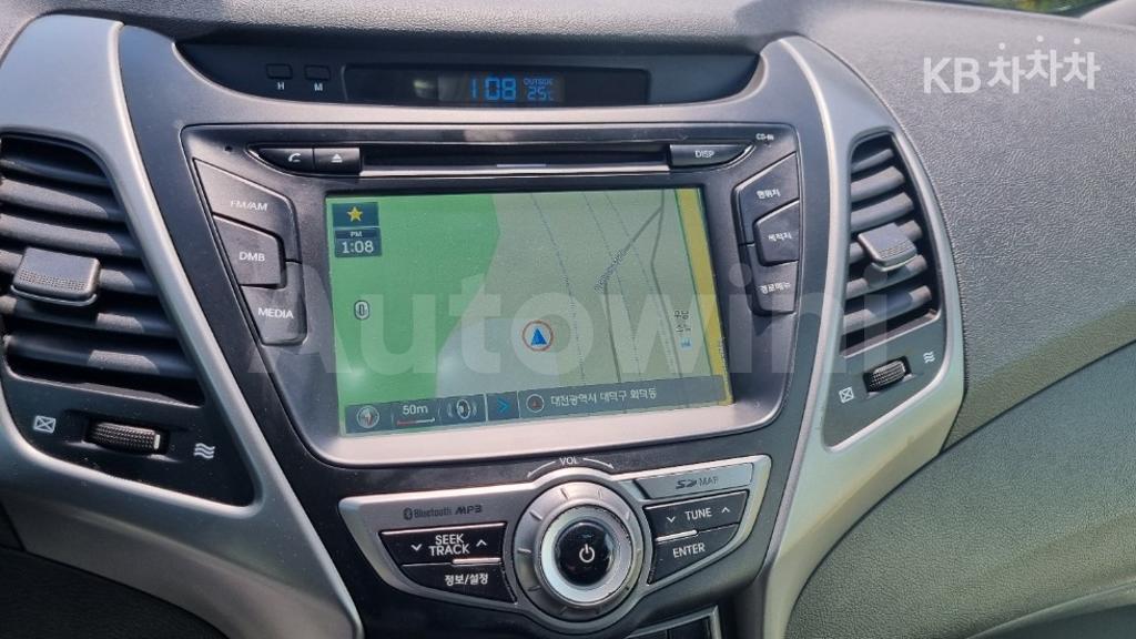 2016 HYUNDAI  AVANTE ELANTRA 1.6 GDI SMART BASIC - 17