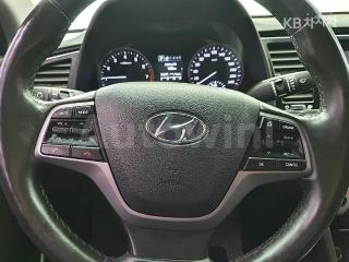 2016 HYUNDAI  AVANTE ELANTRA 1.6 GDI MORDERN SPECIAL - 13