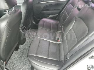 2016 HYUNDAI  AVANTE ELANTRA 1.6 GDI MORDERN SPECIAL - 20