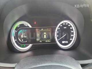 2017 KIA NIRO 1.6 LUXURY - 10