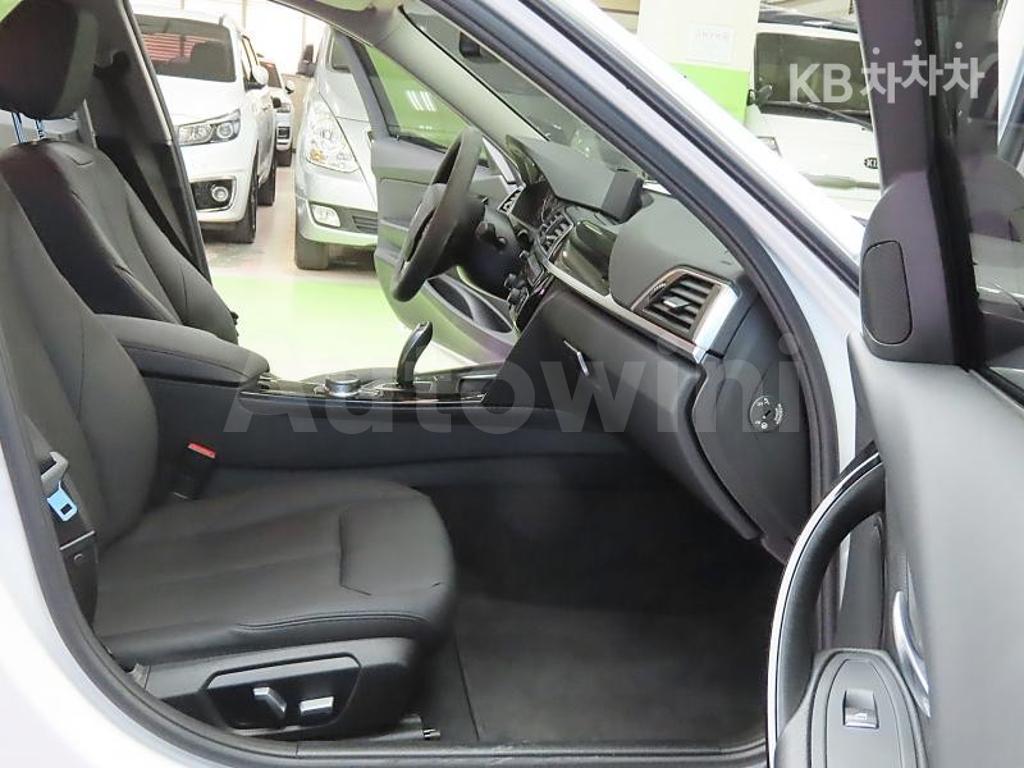 2018 BMW 3 SERIES 320D F30(12~) - 11