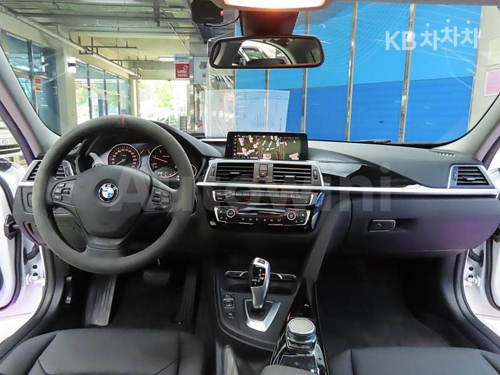 2018 BMW 3 SERIES 320D F30(12~) - 13
