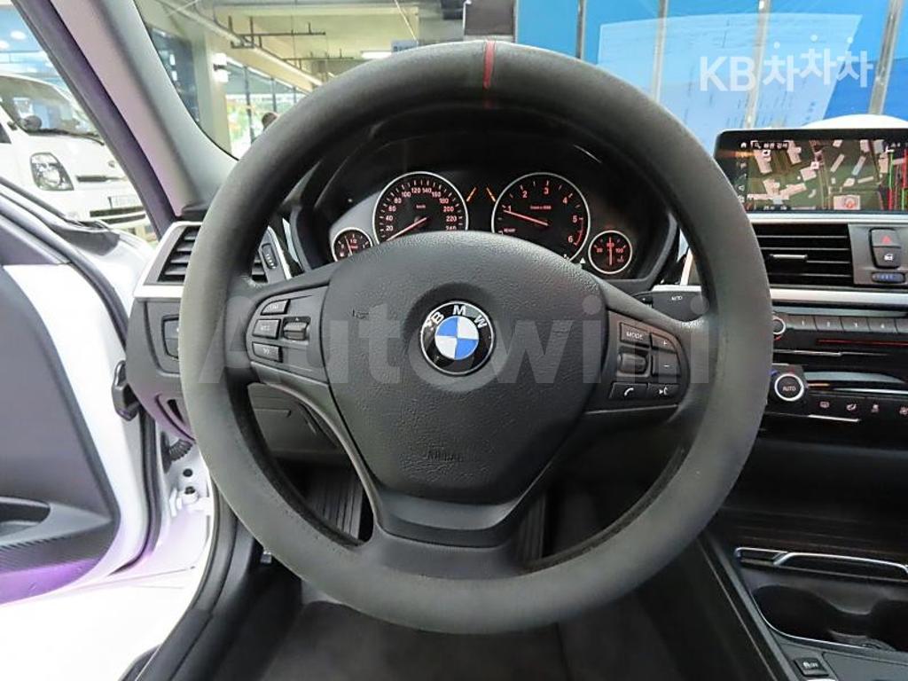 2018 BMW 3 SERIES 320D F30(12~) - 15