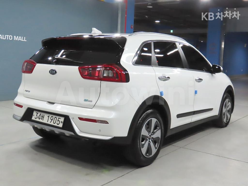 2018 KIA NIRO 1.6 PRESTIGE - 4