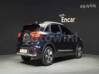 KNACE81CGLA313886 2020 KIA  NIRO 1.6 HEV NOBLESSE SPECIAL-1