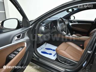 2020 GENESIS G70 2.0T AWD ADVANCED - 11