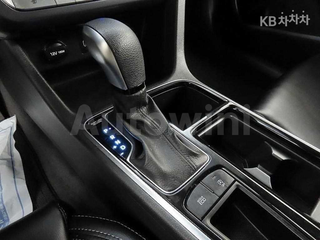 2018 HYUNDAI SONATA RISE 1.7 DIESEL STYLE - 11