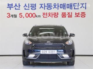 KNACB81CGHA029135 2017 KIA NIRO 1.6 PRESTIGE-1