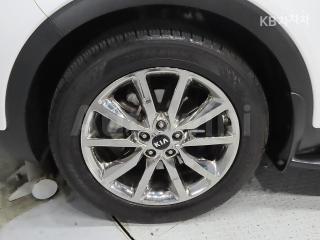 KNAPS81ADFA095946 2015 KIA  SORENTO DIESEL 2.0 4WD PRESTIGE-4
