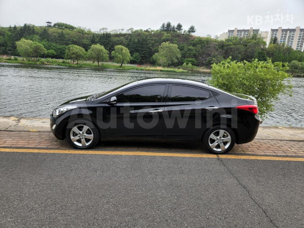 KMHDG41DBEU902119 2014 HYUNDAI AVANTE MD ELANTRA M16 GDI 에비뉴-2