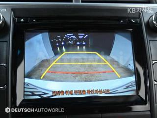 2016 TOYOTA CAMRY HYBRID - 15
