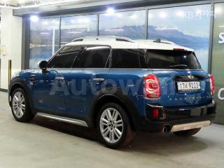 WMWYU1103J3E83219 2018 MINI COOPER COUNTRYMAN D ALL4 2.0 BASIC-3