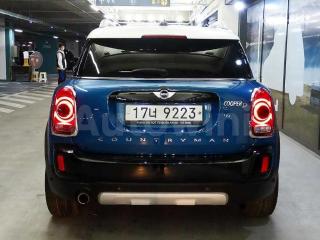 WMWYU1103J3E83219 2018 MINI COOPER COUNTRYMAN D ALL4 2.0 BASIC-4