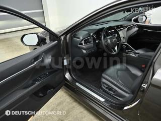 2018 TOYOTA CAMRY 2.5 HYBRID XLE - 11