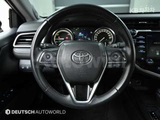2018 TOYOTA CAMRY 2.5 HYBRID XLE - 13