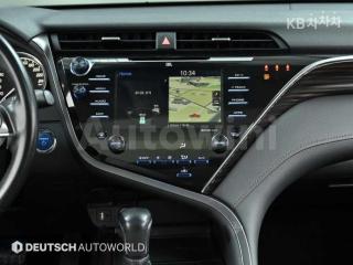 2018 TOYOTA CAMRY 2.5 HYBRID XLE - 14