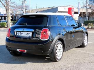WMWXT310XG2C96102 2016 MINI COOPER 5DOORS D 1.5-3