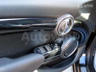 2016 MINI COOPER 5DOORS D 1.5 - 13