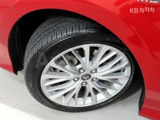 2019 TOYOTA CAMRY 2.5 HYBRID XLE - 20