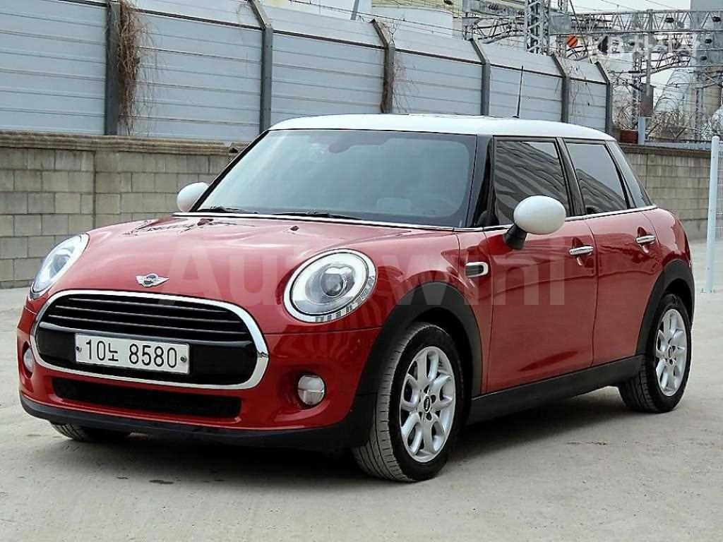 WMWXU1105J2H33478 2018 MINI COOPER 5DOORS 1.5 HIGH트림-1
