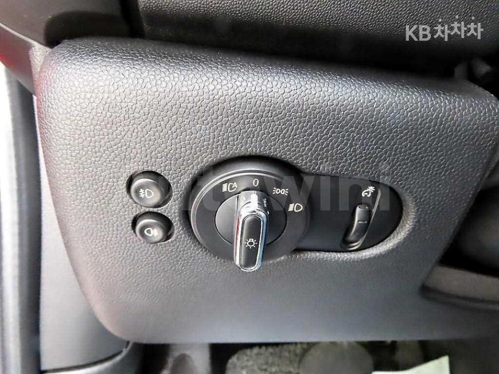 2018 MINI COOPER 5DOORS 1.5 HIGH트림 - 11