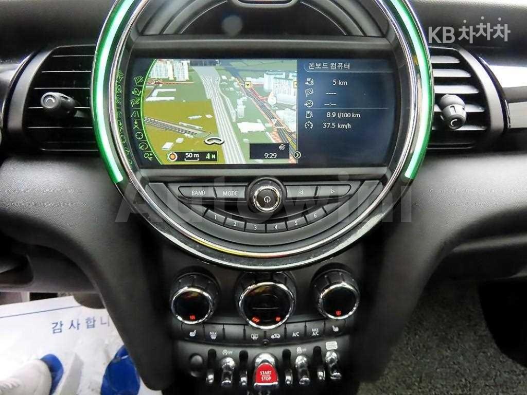 2018 MINI COOPER 5DOORS 1.5 HIGH트림 - 12