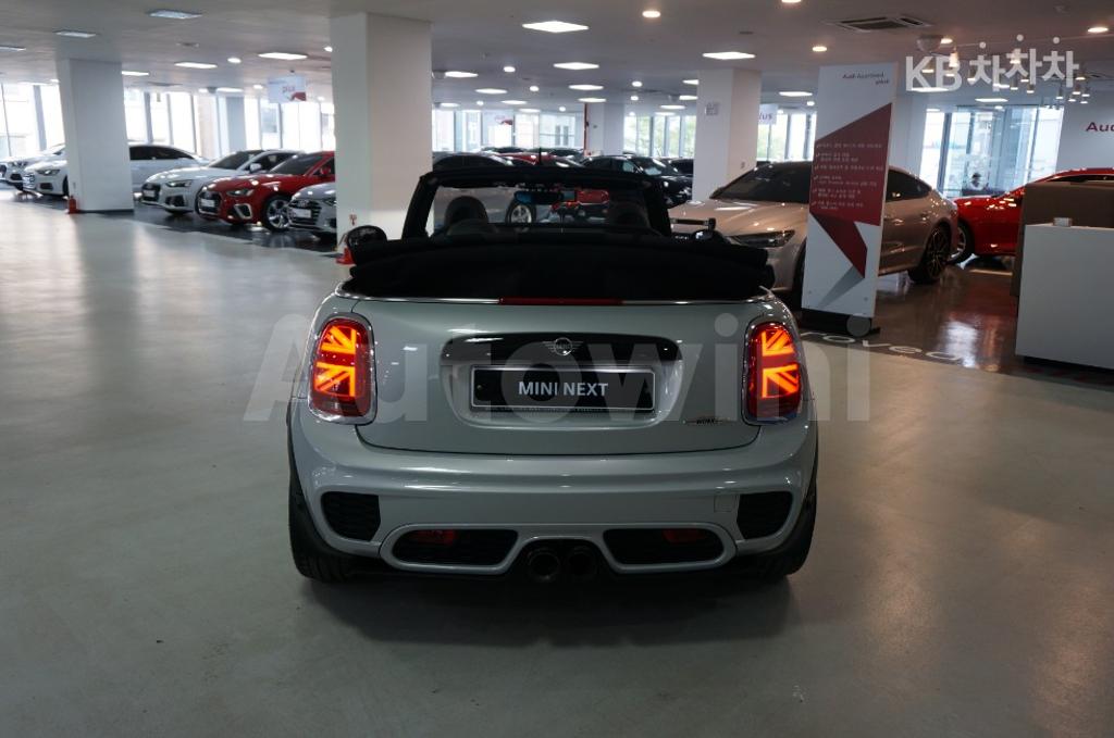 WMWWH910XK3F86665 2019 MINI  CONVERTIBLE 2.0 JCW-2