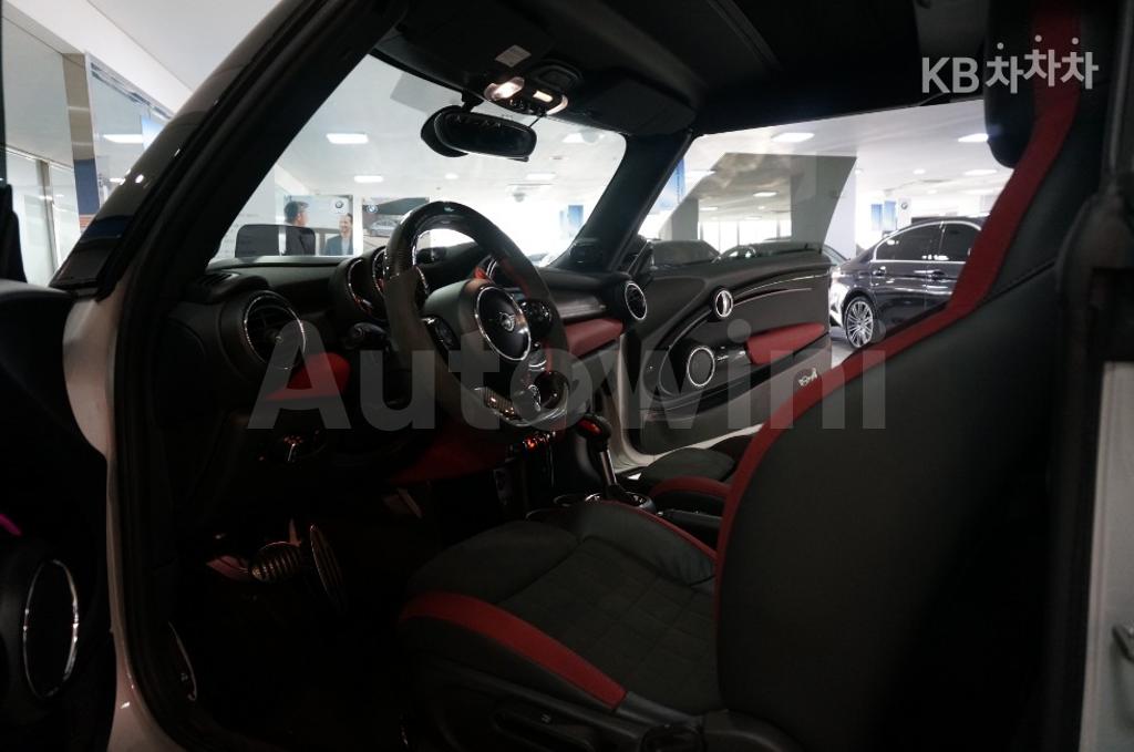 2019 MINI  CONVERTIBLE 2.0 JCW - 7