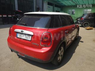 WMWXT3107F2C93706 2015 MINI COOPER 5DOORS D 1.5-3