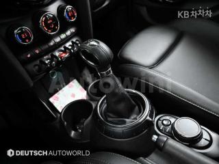2017 MINI COOPER 5DOORS 1.5 HIGH트림 - 9