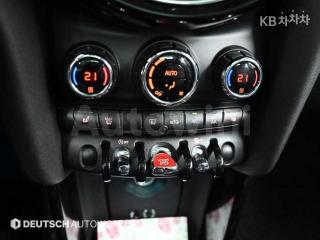2017 MINI COOPER 5DOORS 1.5 HIGH트림 - 17