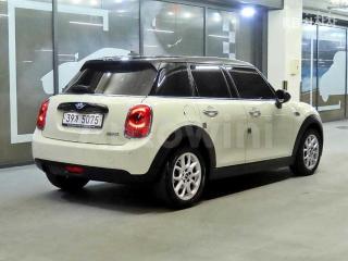 WMWXU1102J2H33471 2018 MINI COOPER 5DOORS 1.5 HIGH트림-3