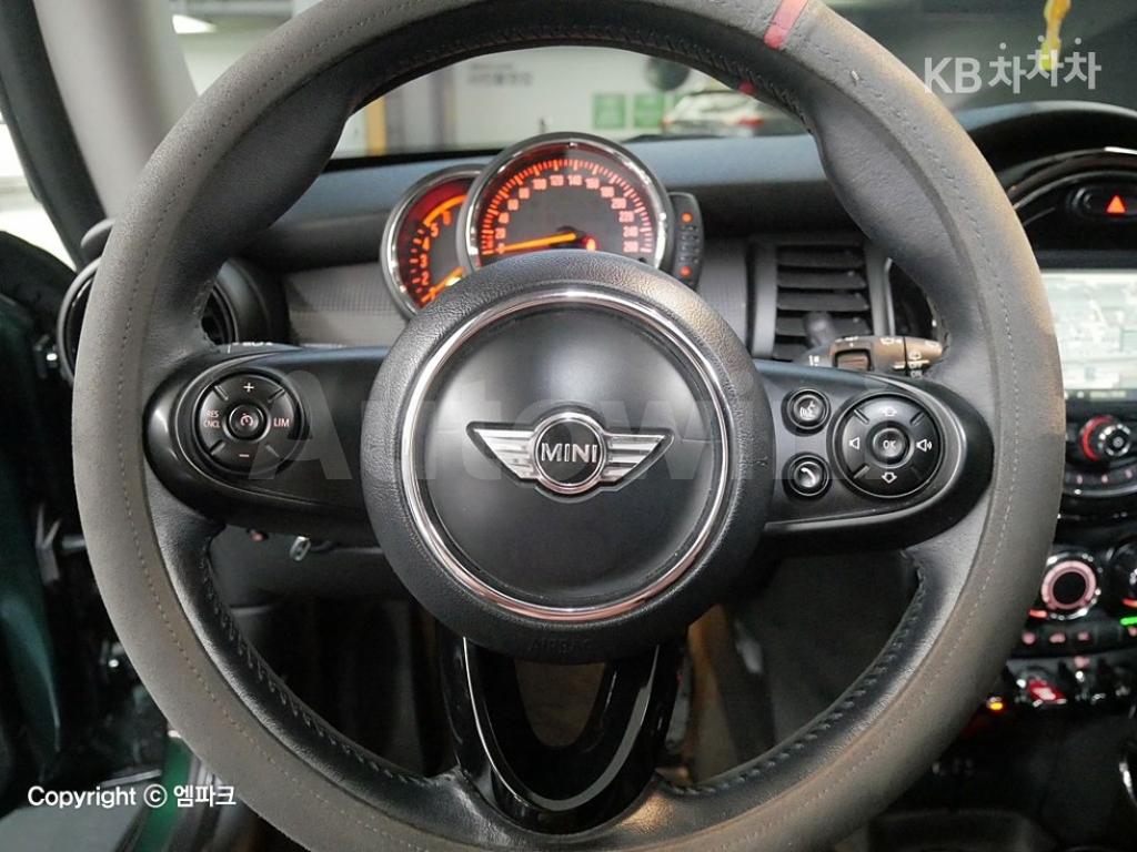2018 MINI COOPER 3DOORS D 1.5 미드트림 - 8