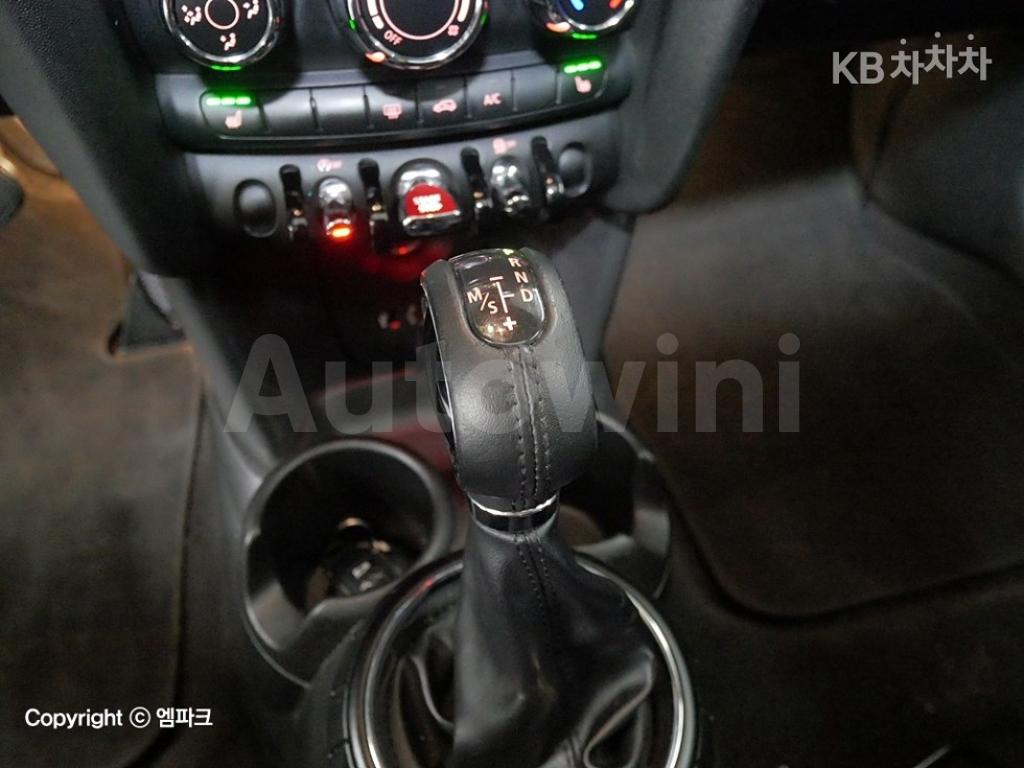 2018 MINI COOPER 3DOORS D 1.5 미드트림 - 12