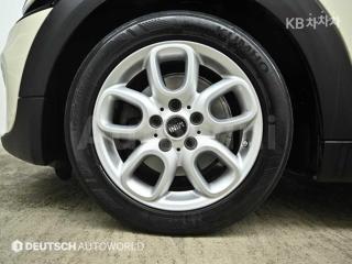 WMWXT3102G2C95302 2016 MINI COOPER 5DOORS D 1.5-4