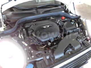 WMWXT3100H2E27619 2017 MINI COOPER 5DOORS D 1.5 미드트림-5