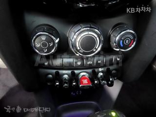 2017 MINI COOPER 5DOORS D 1.5 미드트림 - 16